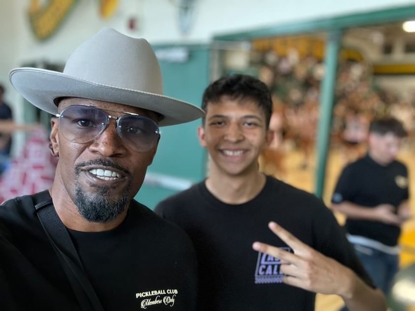 Sports Medicine student, junior Jonathan Guerrero, was working at football practice and sprinted from the field to the gymnasium to get a photo with Mr. Jamie Fox before he left the our gym.