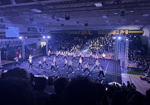 Dancers in sync during the Homecoming Rally.